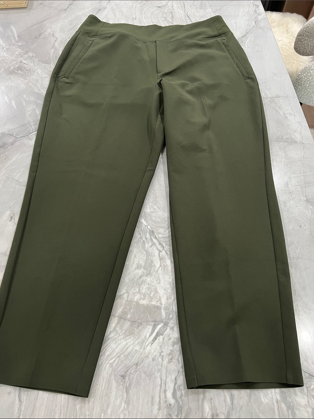 Athleta Women’s Olive Straight-Leg Pants